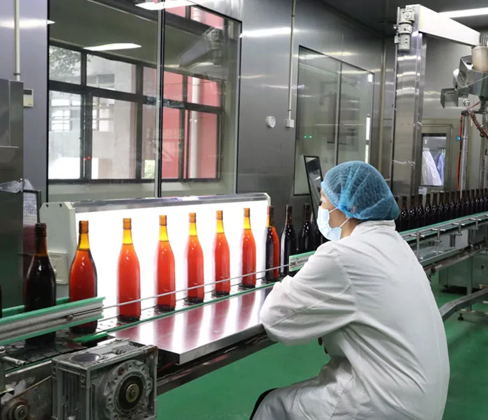 Интелигентната производствена линия на пивоварна Alar работи ефективно